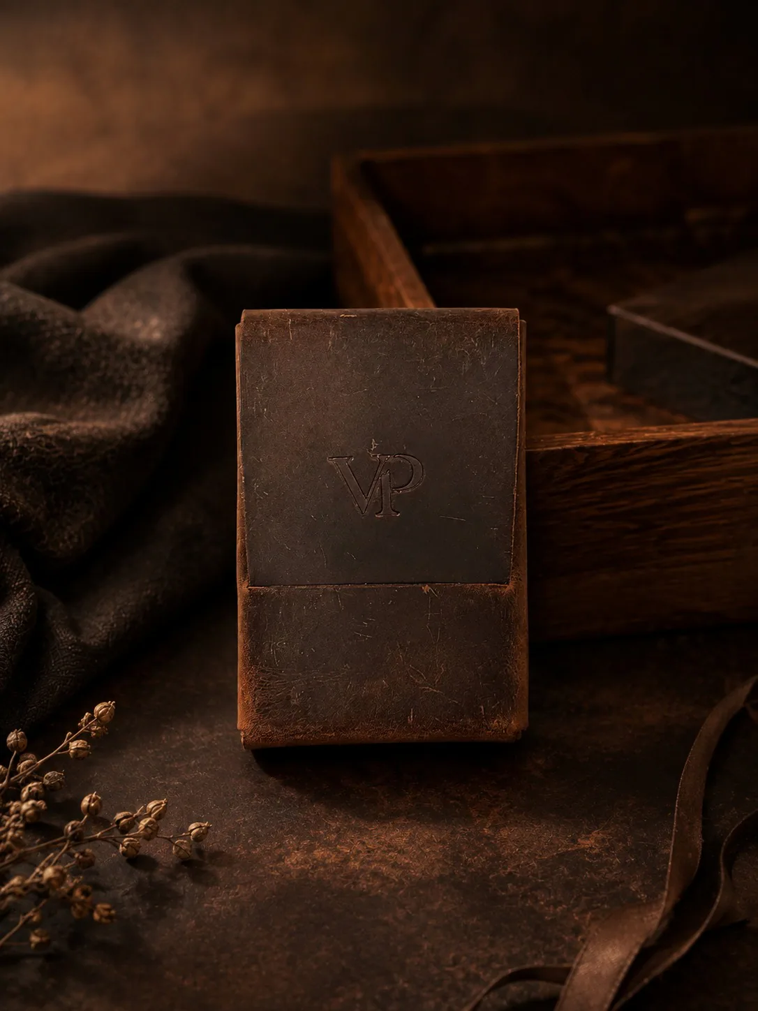 Fold Card Wallet in Dark Brown 3